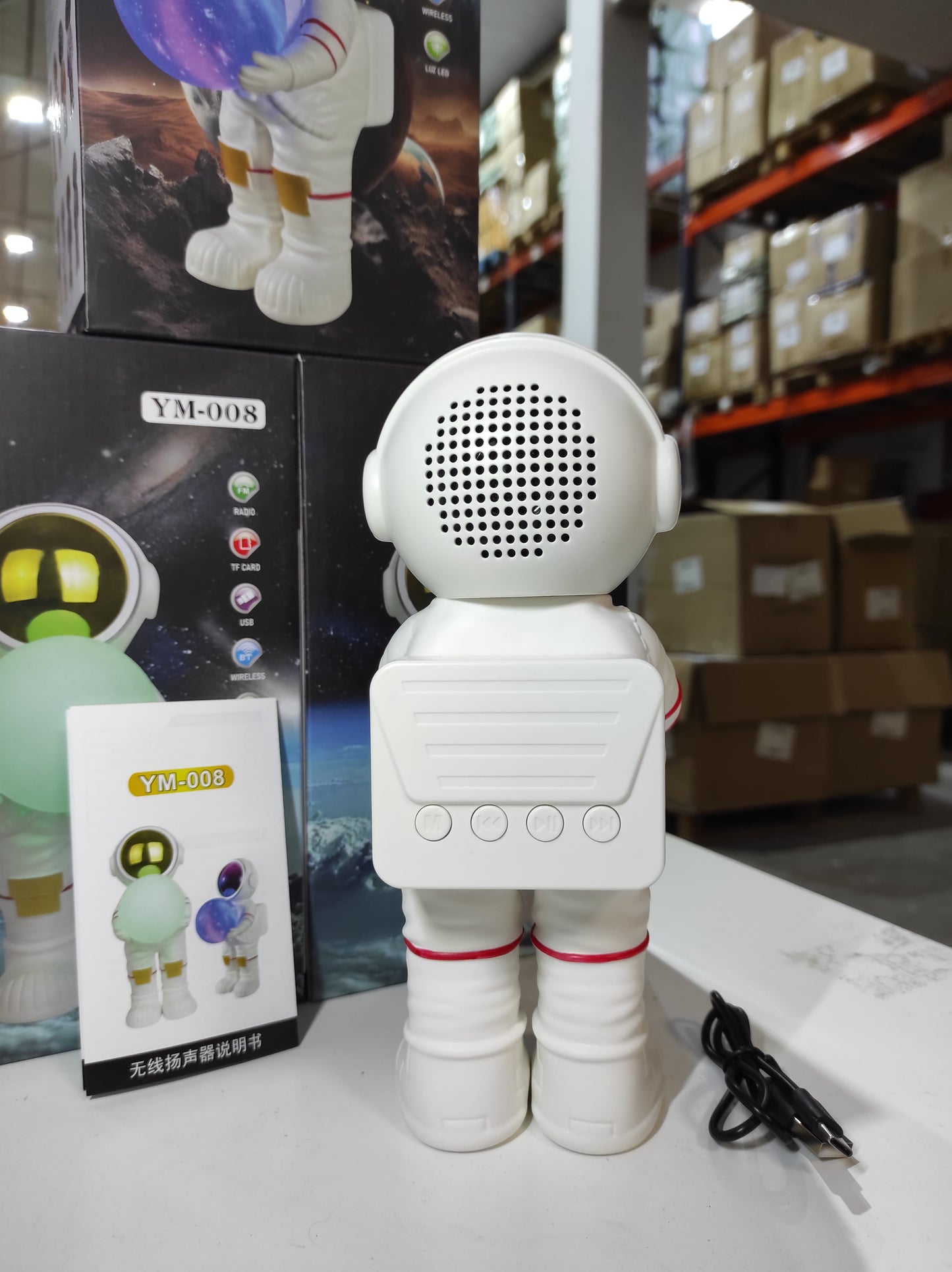 Lámpara de astronauta con altavoz - additional image 3